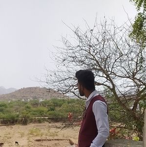 Meet your Posher, Rohit
